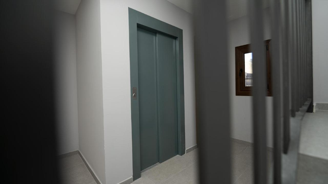 Apartamentos Puerta De Occidente Cornellana Eksteriør billede